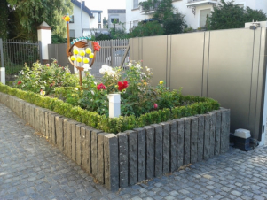 Garagenanbau und Vorgartengestaltung einer Gründerzeitvilla, Wiesbaden